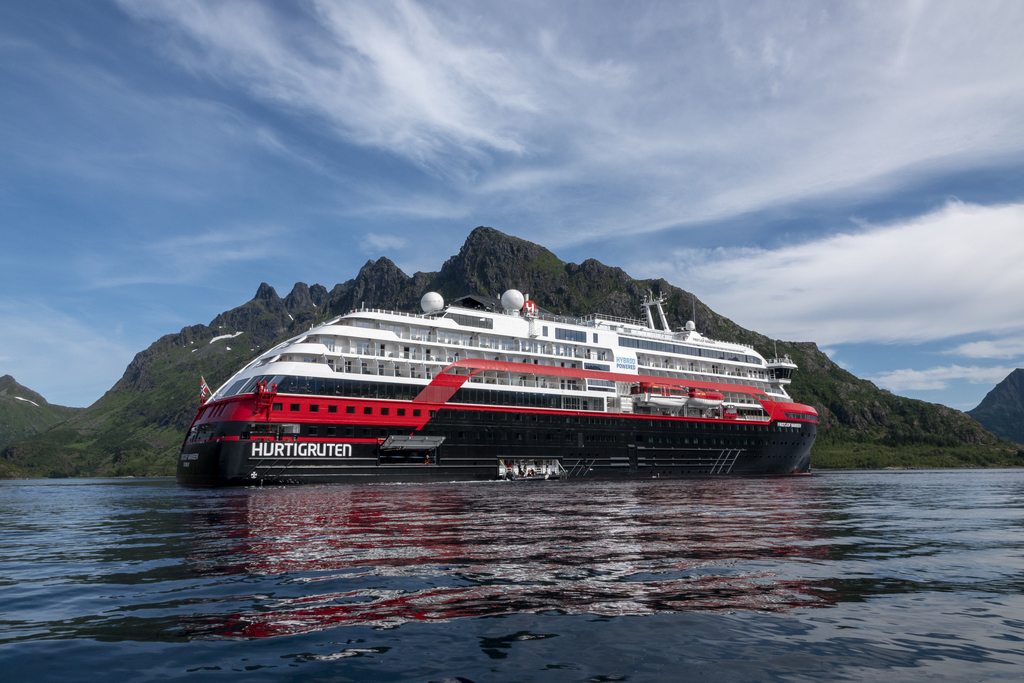 MS Fridtjof Nansen 01